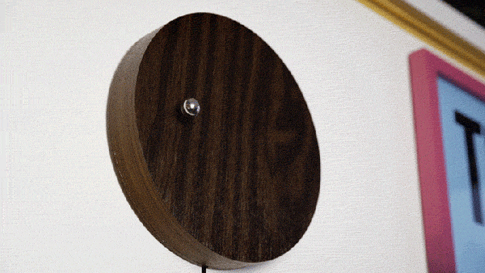 levitating-wooden-clock-150217-1110-04