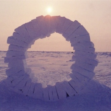 andy-goldsworthy-touching-north